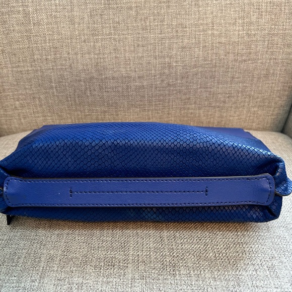 Banana Republic Leather Clutch - Picture 8 of 8